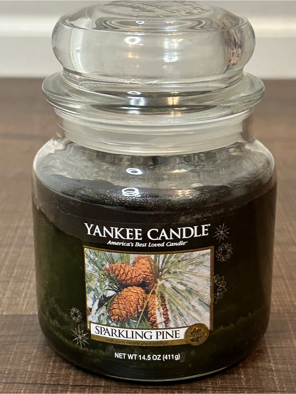 Yankee Candle Sparkling Pine 14.5 oz Jar Candle Green Holiday Candle HTF NEW